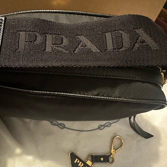 Prada crossbody - Picture 5 of 14